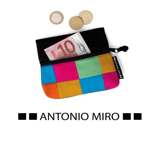 MONEDERO MEGARL* -ANTONIO MIRO-*